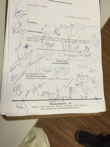 Ofício de criação da Frente Parlamentar com assinaturas dos vereadores Foto: Conexão Leitura