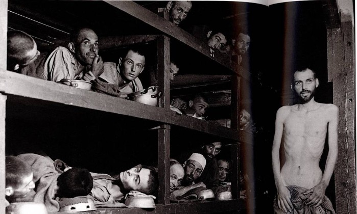 Judeus no campo de concentração nazista de Auschwitz na Polônia - Arquivo/The Hulton Deutsch Collection/1939