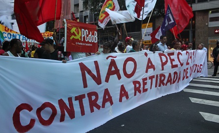 O protesto contra a PEC 241 deu a tônica do ato. Foto: Chico de Paula / Agência Biblioo